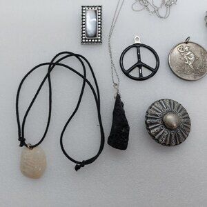 Lot Of 7 Pieces Jewelry Silver Tone Necklace, Brooch Pin & Pendants